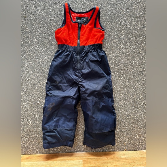 3T Winter coat and snowpants - Picture 3 of 4